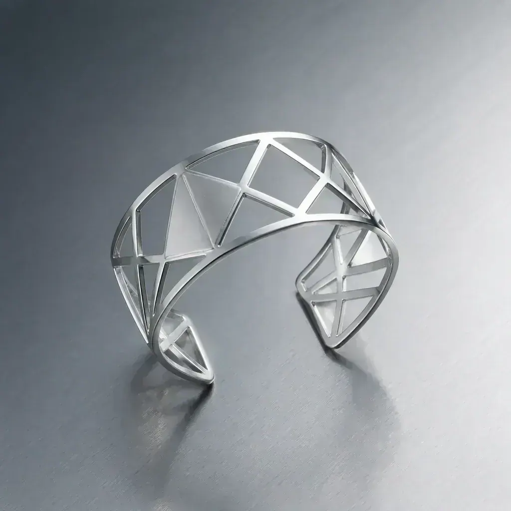 Brazalete geométrico de plata
